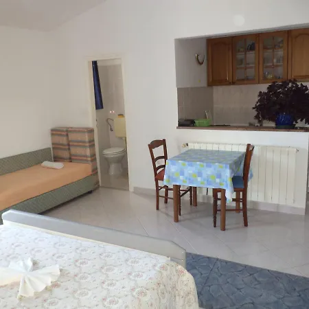 Apartment Andela *